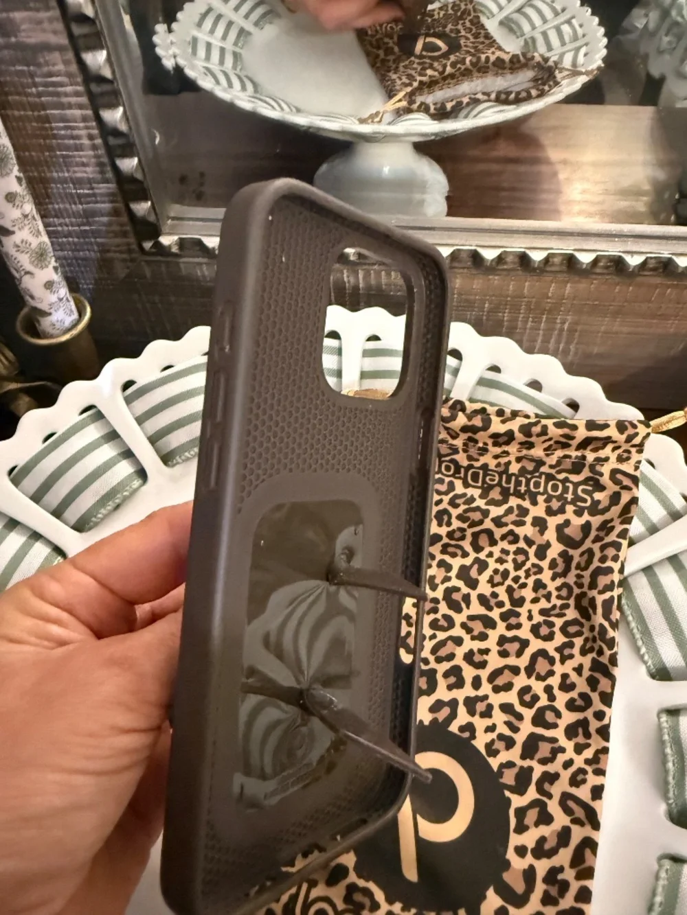 Loopy iPhone 16 Pro Max Cheetah Case